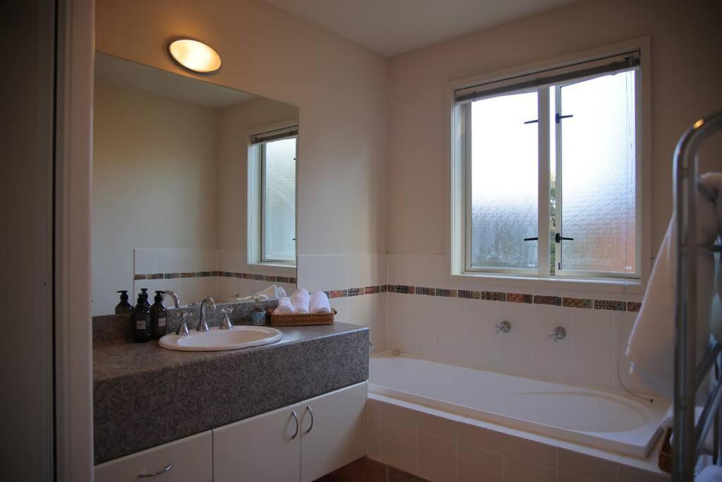 Modern Lifestyle Retreat With Stunning City View Окленд Екстер'єр фото
