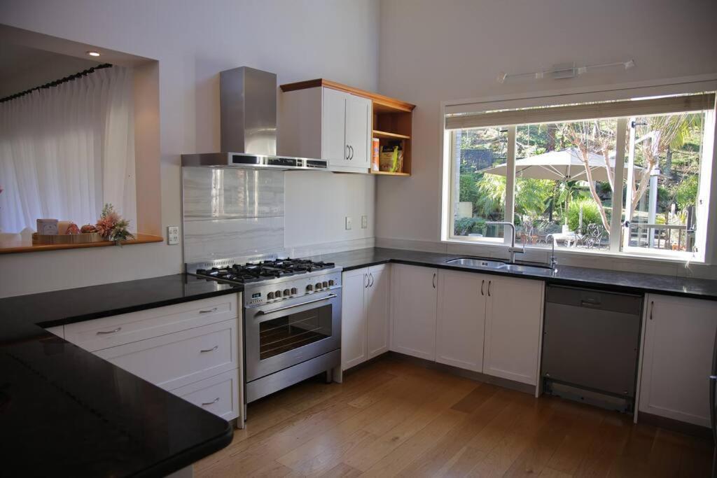 Modern Lifestyle Retreat With Stunning City View Окленд Екстер'єр фото